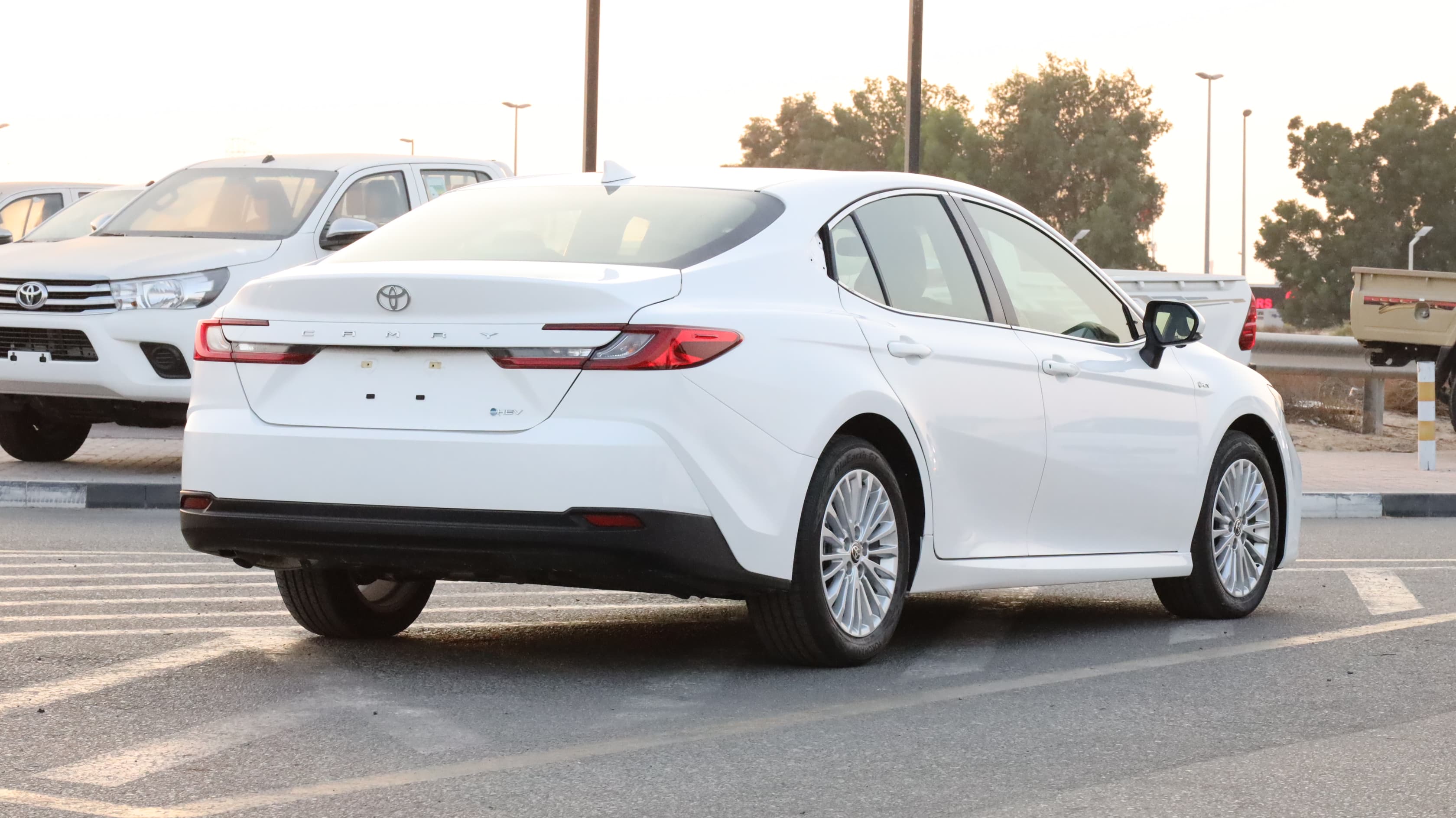 2025 Toyota  Camry  thumbnail 5