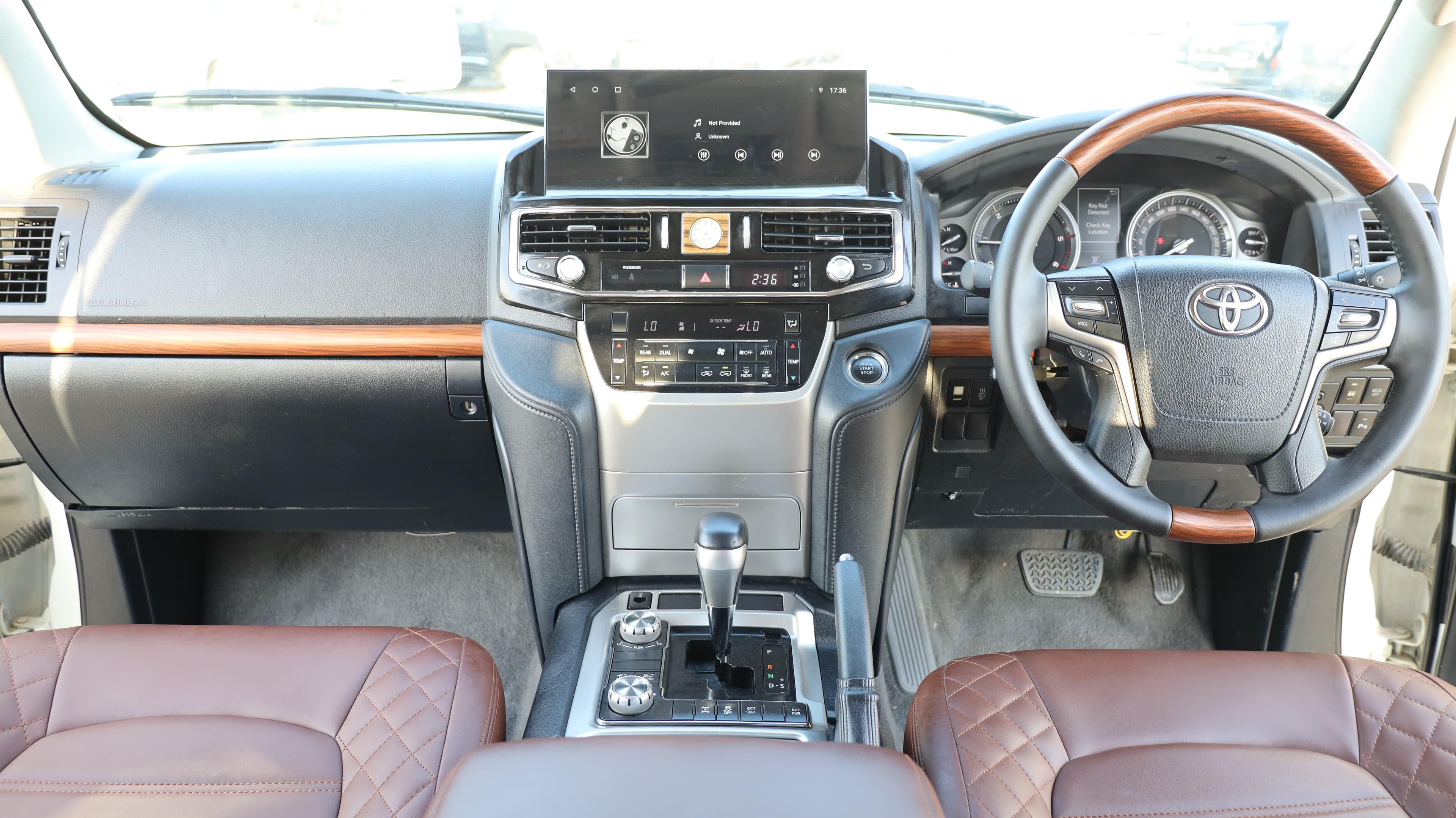 2020 TOYOTA  LAND CRUISER GXR  thumbnail 10