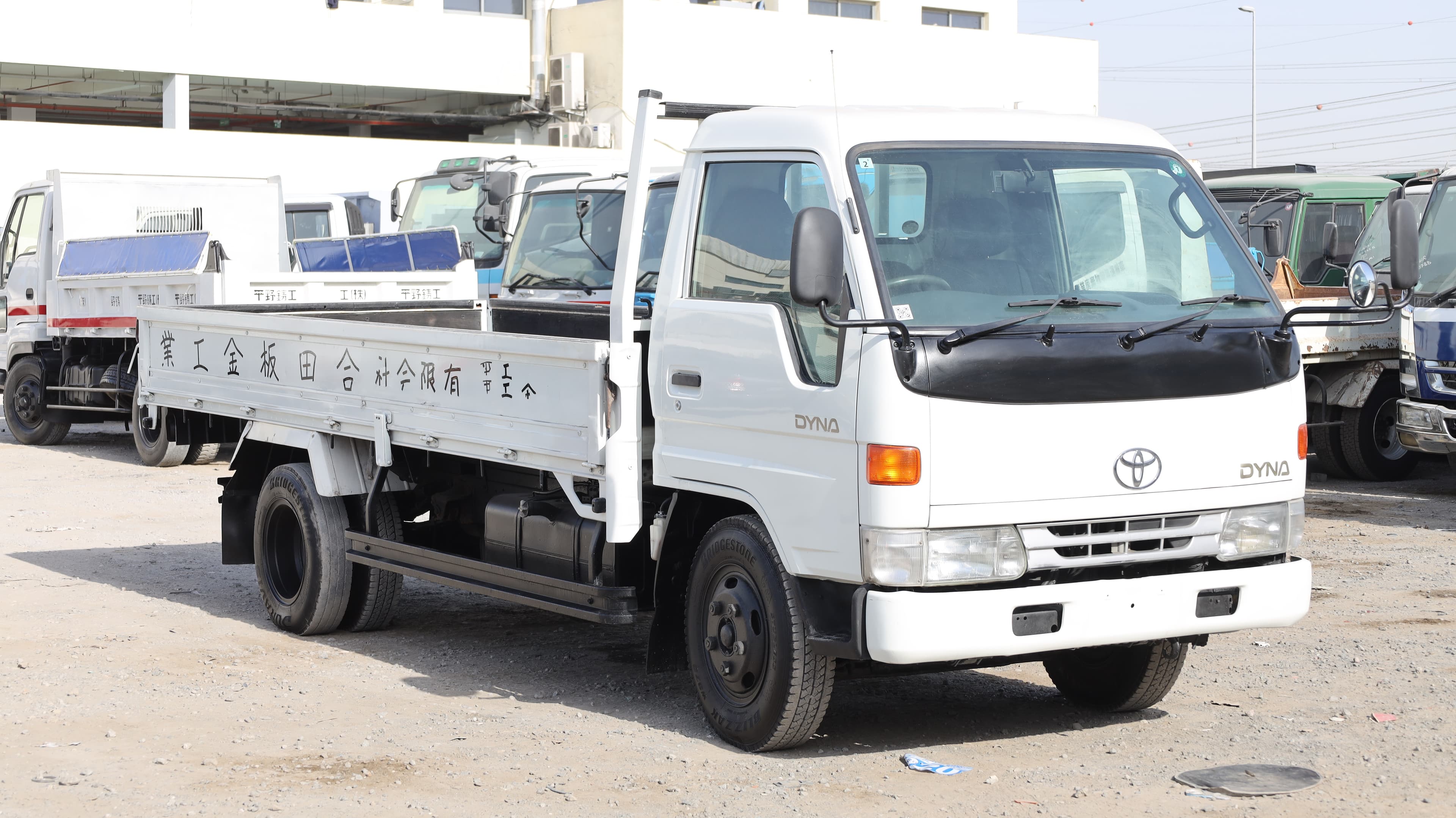2026 TOYOTA DYNA / FLAT BODY ORIGINAL TRUCK / CLEAN CHASSIS AND BODY 