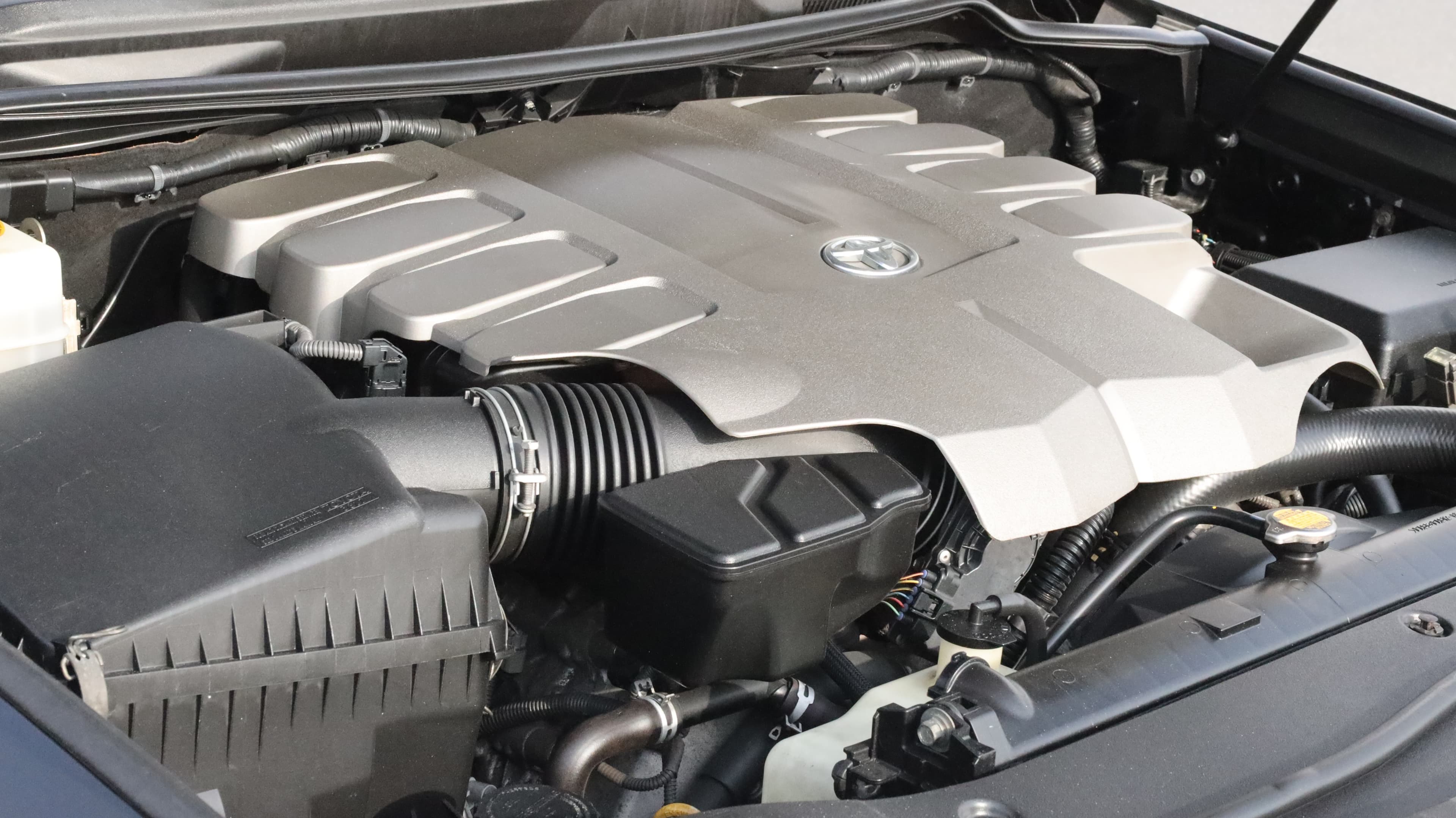 2026 TOYOTA  LAND CRUISER 4600CC/PETROL/4WD(A/T) CLEAN thumbnail 9