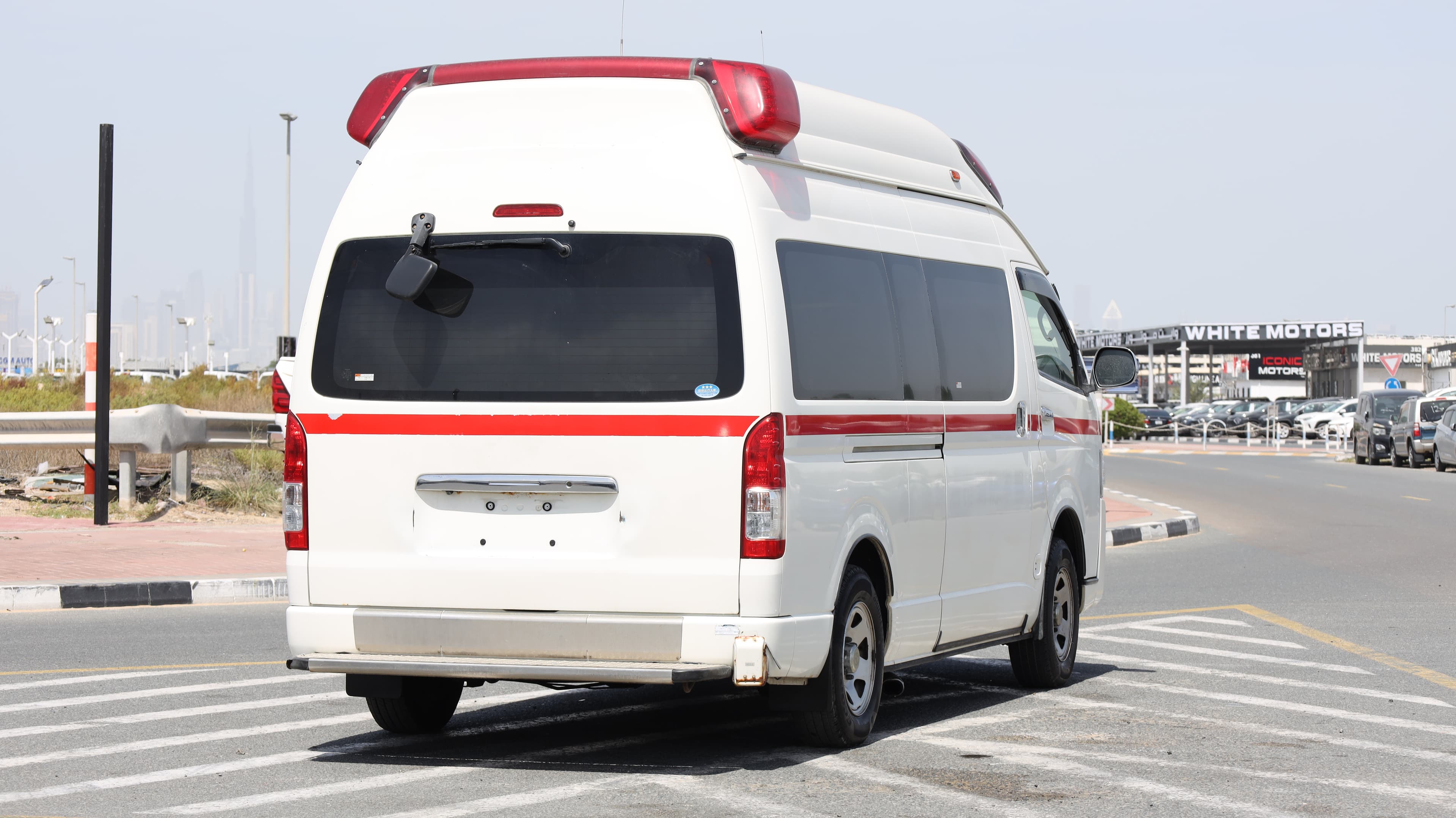 2015 TOYOTA HIACE VAN / TRH226 / 4WD / WITH ALL FIRST AID EQUIPMENTS  thumbnail 4