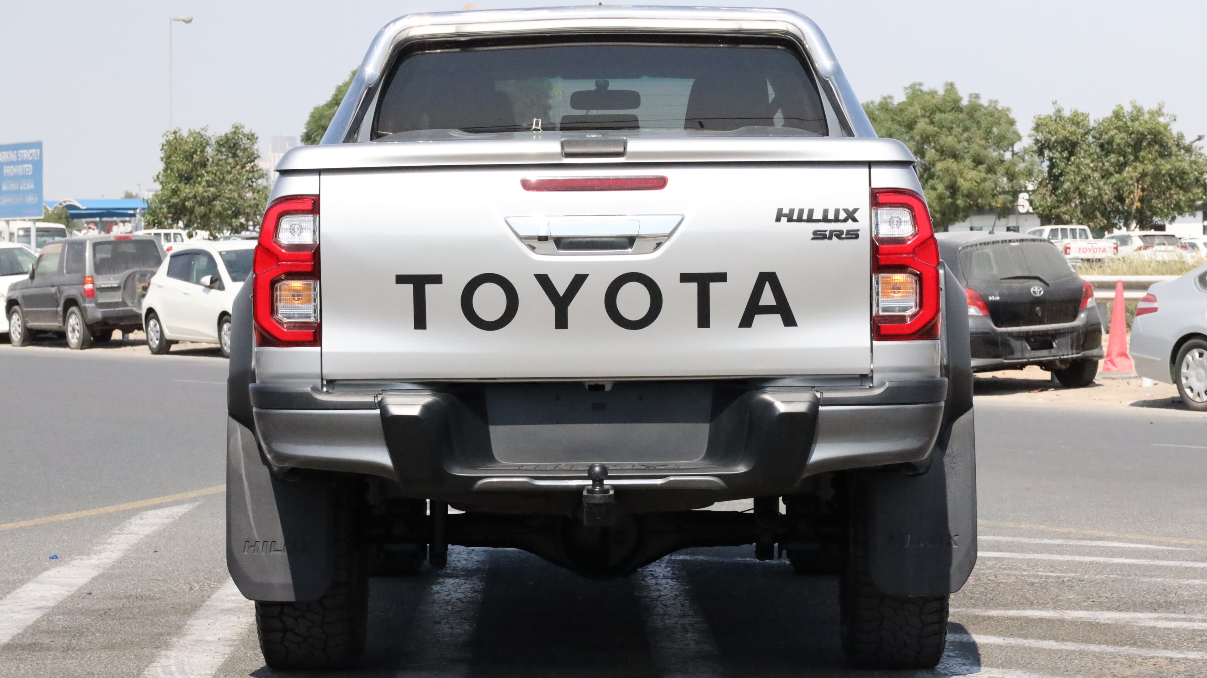 2026 TOYOTA TOYOTA HILUX GR / 2.8 DSL A/T TURBO/WITH BODY KIT  thumbnail 5