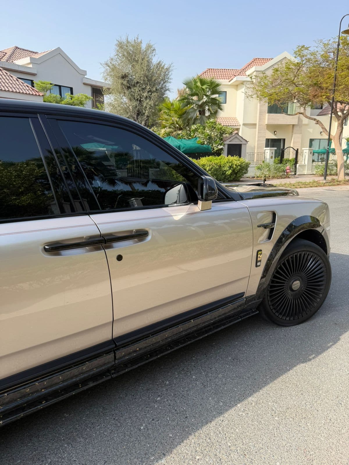 2020 Rolls-Royce Cullinan thumbnail 3