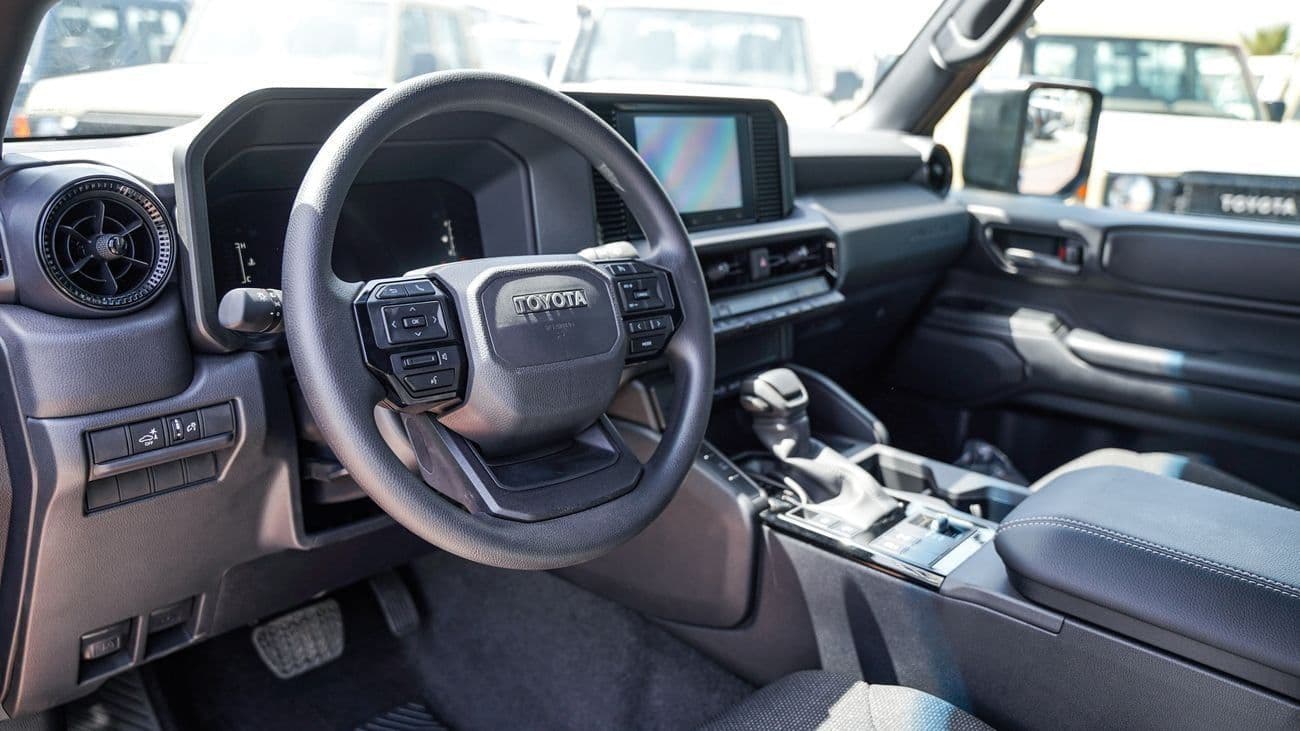 2025 Toyota PRADO URBAN 2.4 L PETROL 2025 thumbnail 4