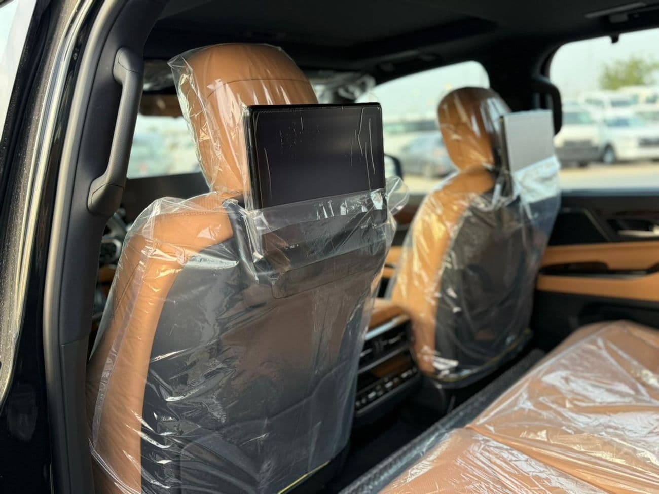 2026 Lexus LX600 SIGNATURE thumbnail 3