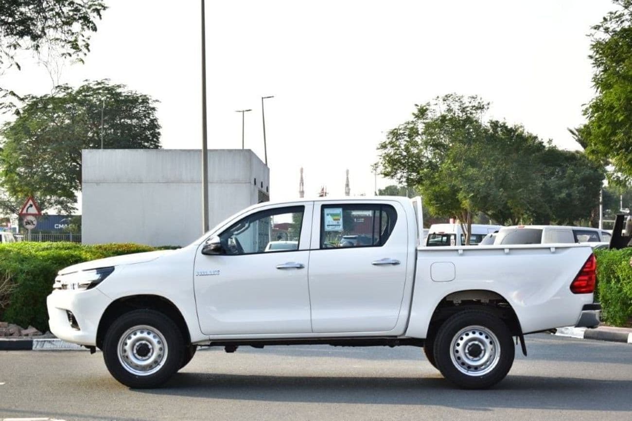 2026 Toyota Hilux DLX thumbnail 10