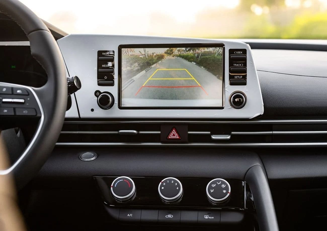 2025 Hyundai Elantra SMART thumbnail 6