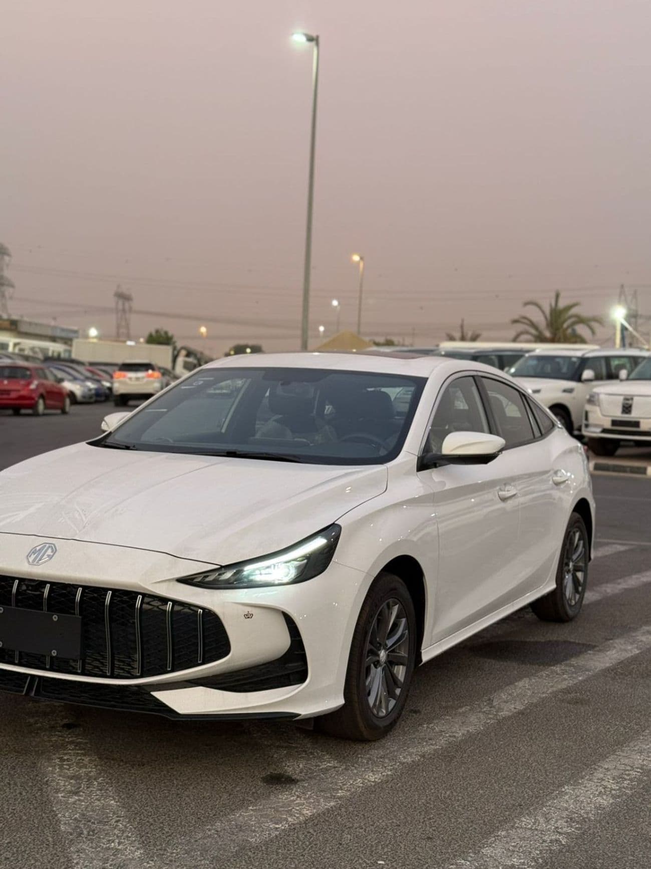 2025 MG 5 LUX