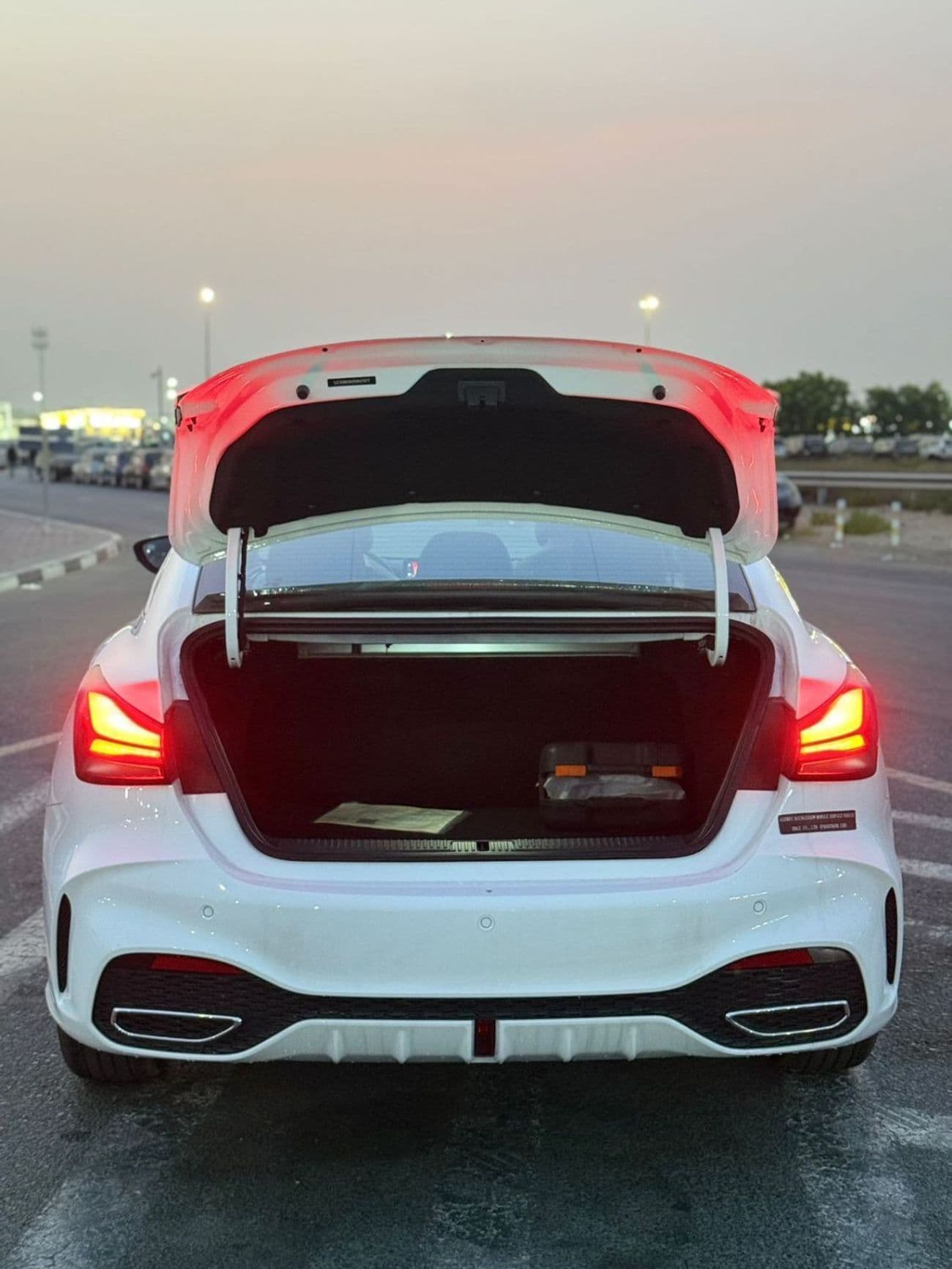 2025 MG 5 LUX thumbnail 8