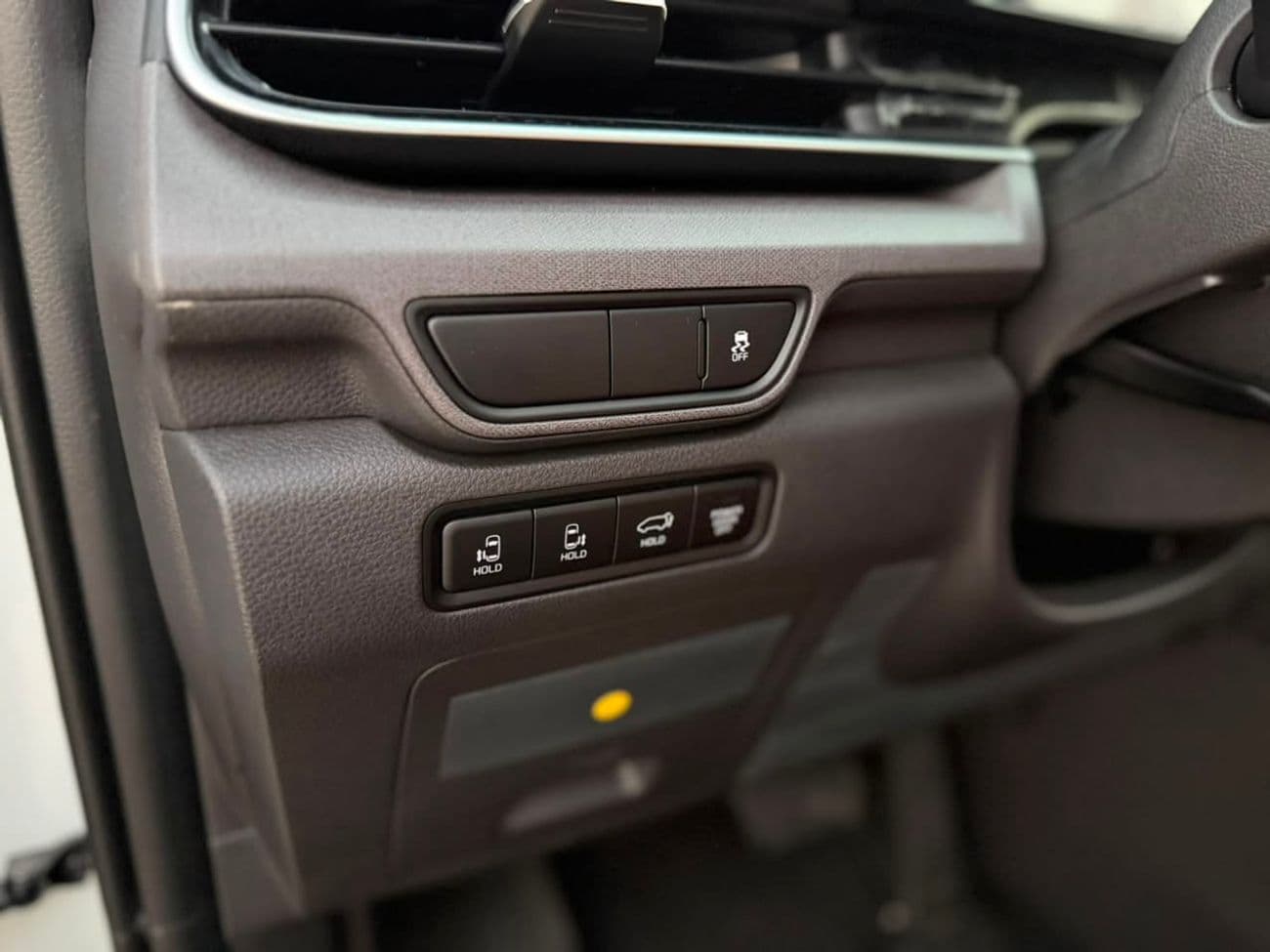 2026 Kia Carnival EX thumbnail 5
