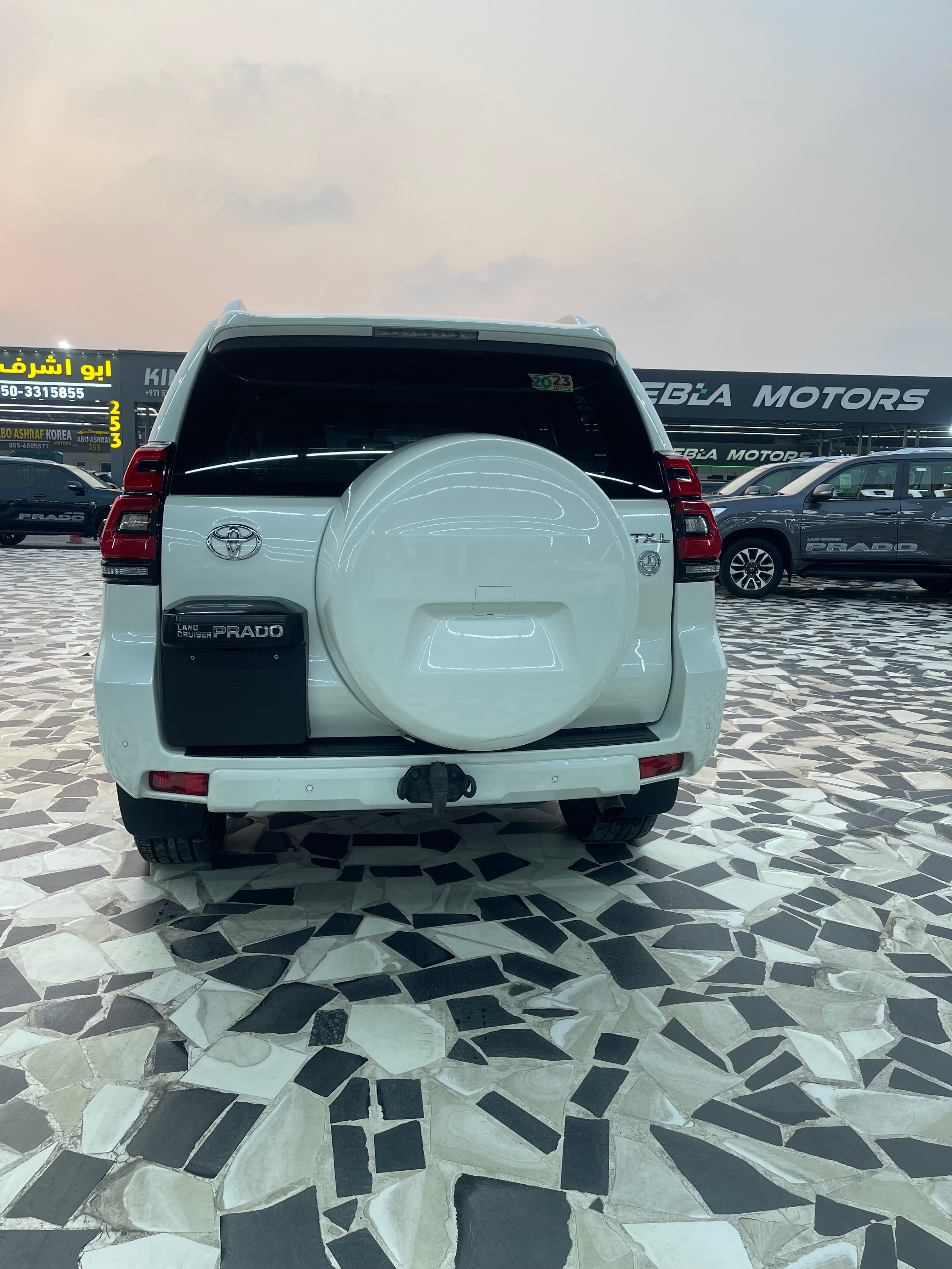 2023 Toyota PRADO thumbnail 5