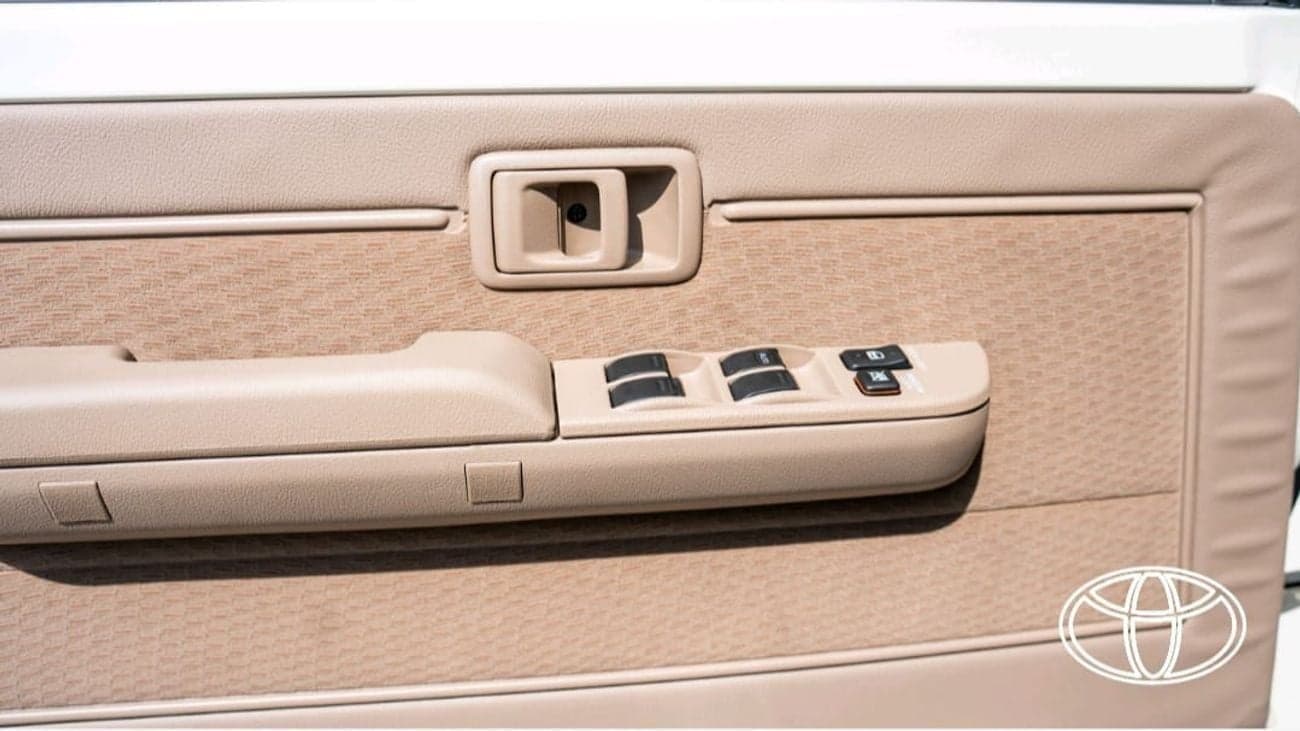 2026 Toyota Land Cruiser 70 LC 78 HARDTOP 4.0L MT thumbnail 8