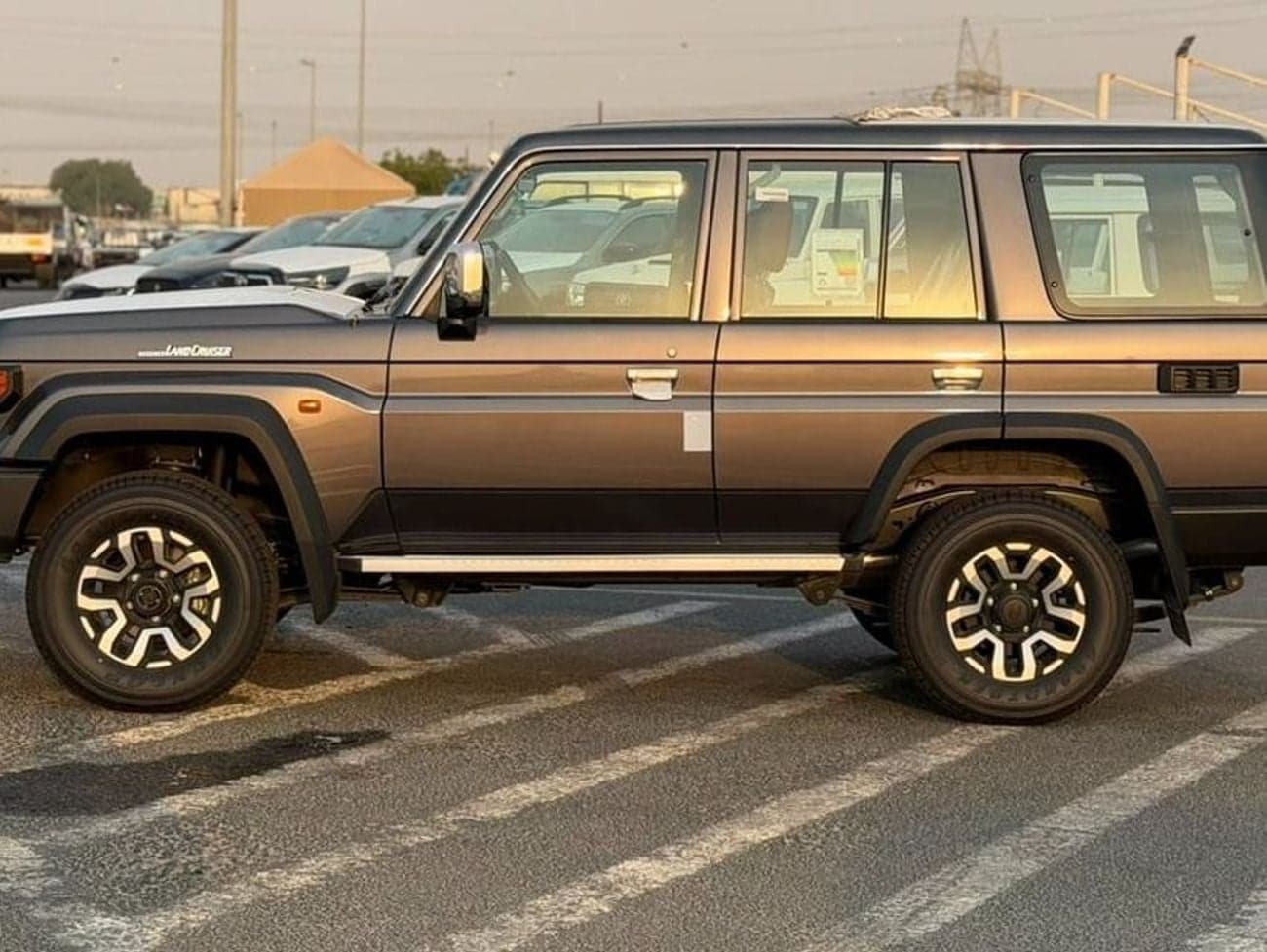 2026 Toyota Land Cruiser 70 LC76 HT VXR thumbnail 4