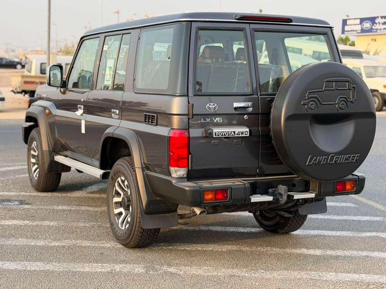 2026 Toyota Land Cruiser 70 LC76 HT VXR thumbnail 5