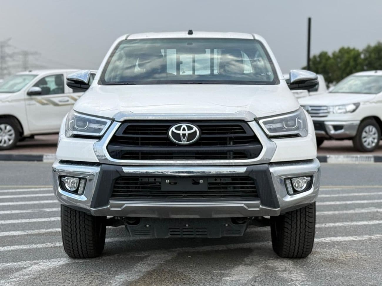 2026 Toyota Hilux GLX 2.7L Omani Spec with Compressor thumbnail 2