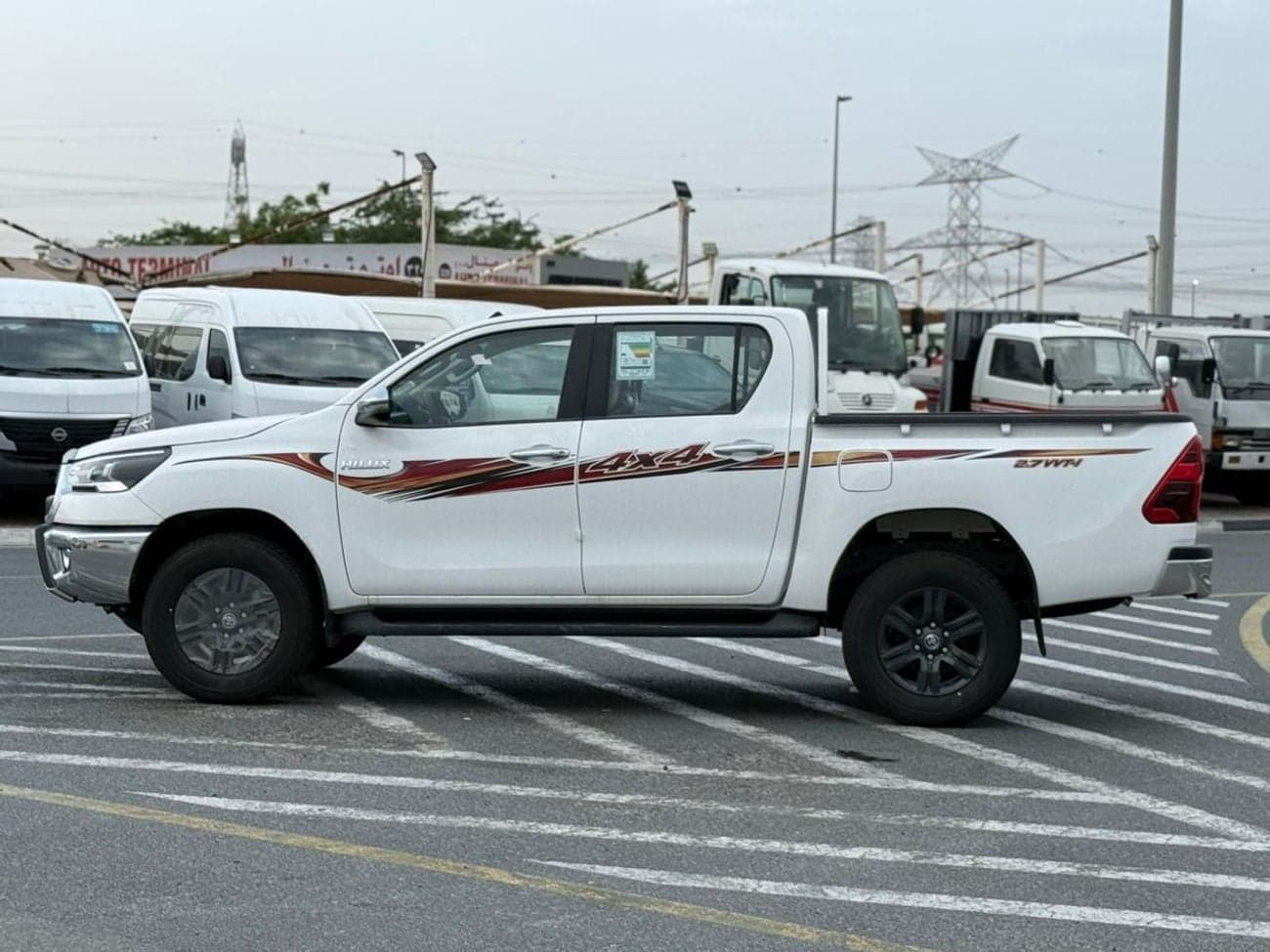 2026 Toyota Hilux GLX 2.7L Omani Spec with Compressor thumbnail 3