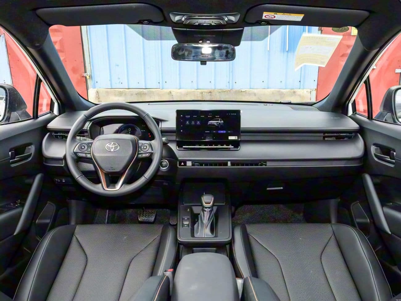 2026 Toyota Corolla Cross GLI thumbnail 8