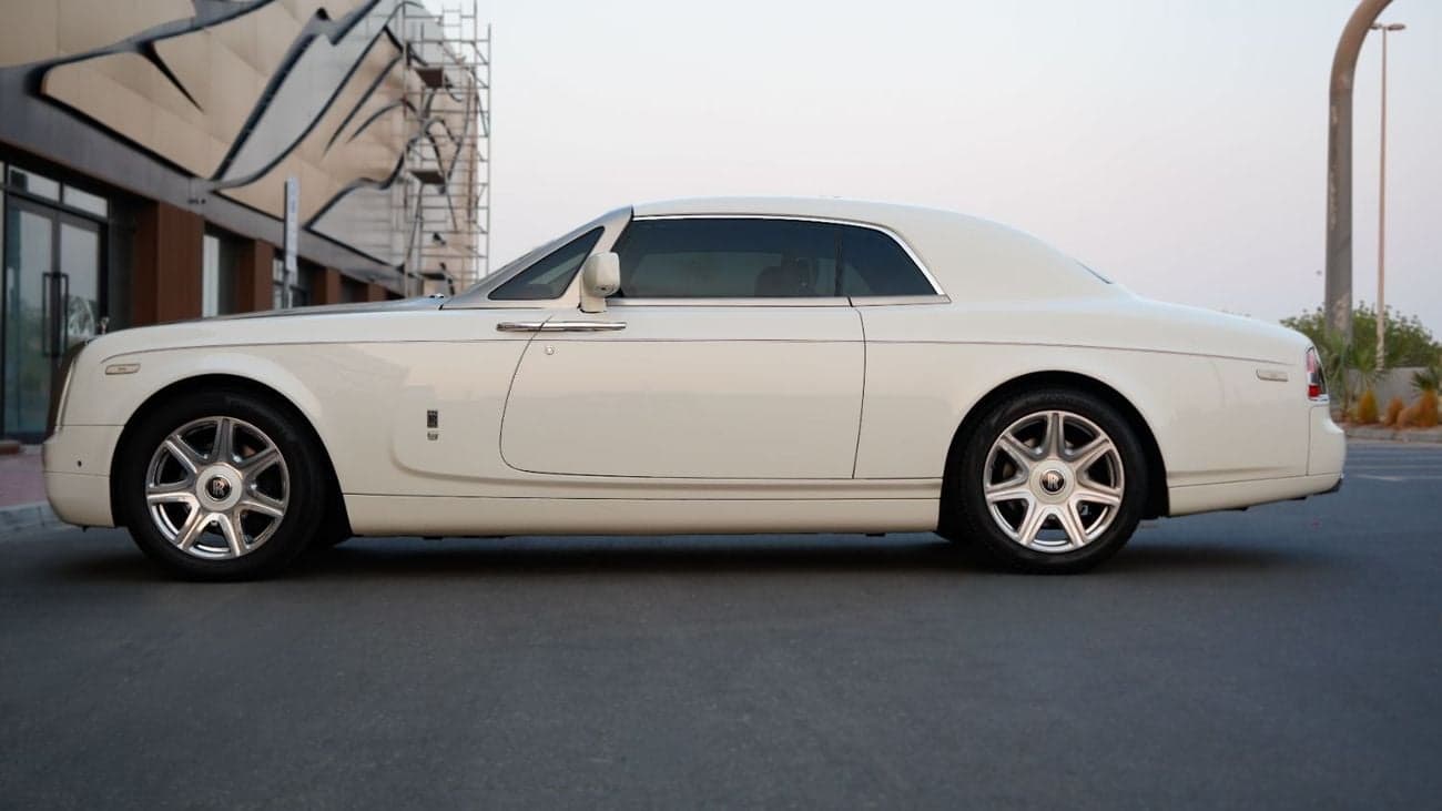 2016 Rolls Royce Phantom Coupe thumbnail 10