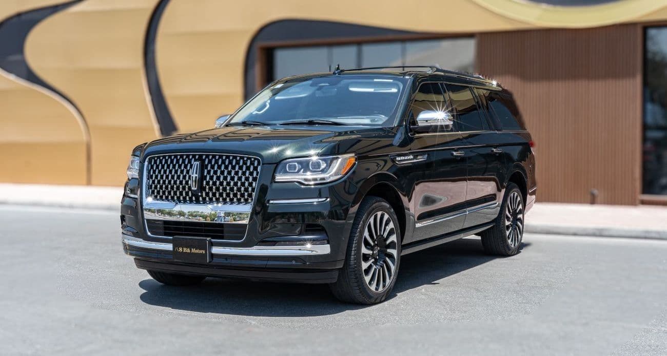 2024 Lincoln Navigator PRESIDENTIAL thumbnail 3