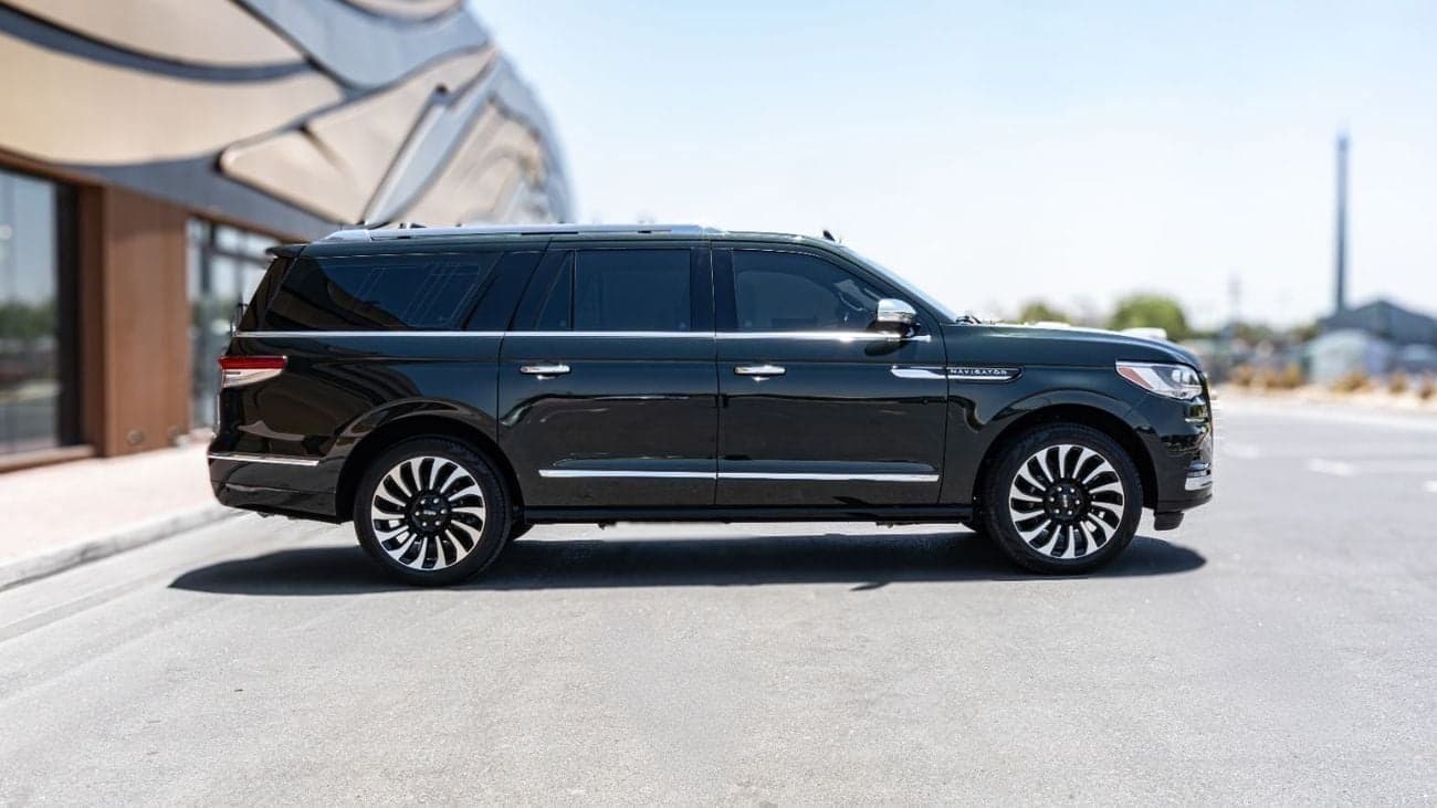 2024 Lincoln Navigator PRESIDENTIAL thumbnail 7