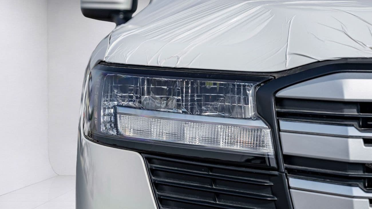 2026 Toyota Land Cruiser GXR thumbnail 4