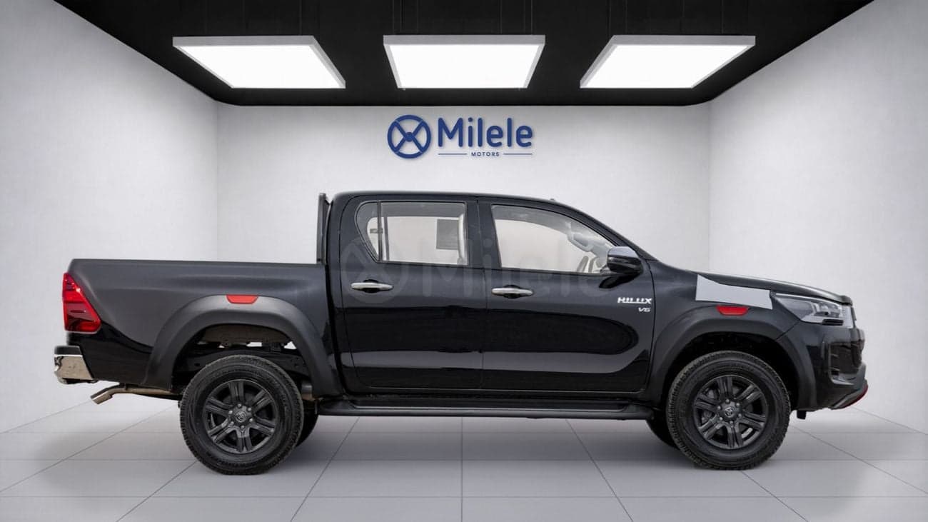 2026 Toyota Hilux TRD thumbnail 5