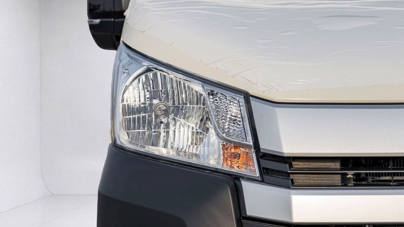 2026 Toyota Hiace GL thumbnail 4