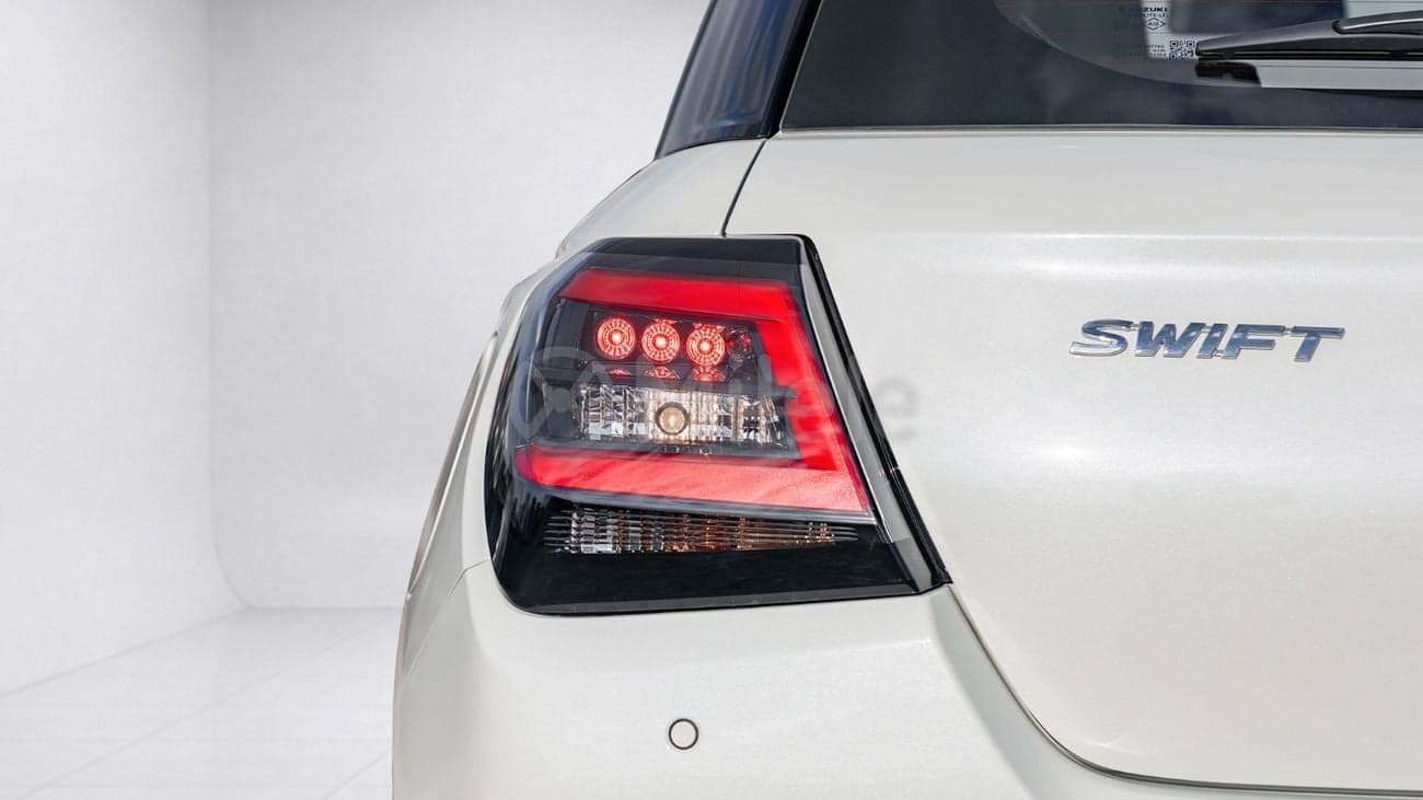 2026 Suzuki Swift GLX thumbnail 9