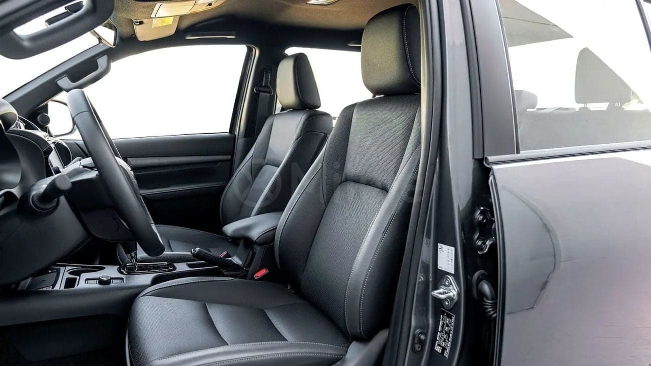 2026 Toyota Hilux ADVENTURE thumbnail 9