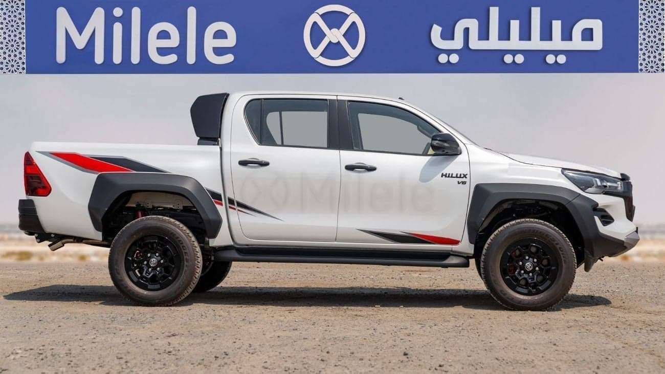 2025 Toyota Hilux GR SPORT thumbnail 6