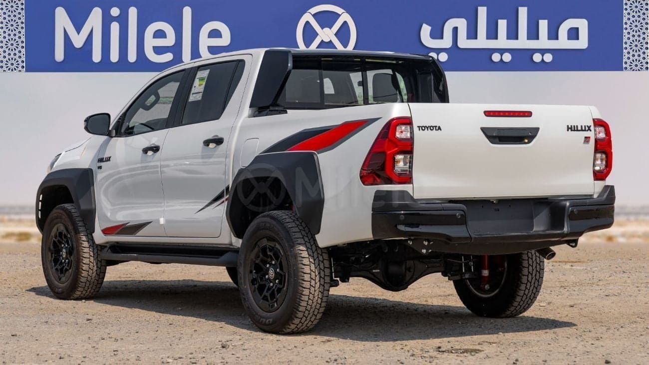 2025 Toyota Hilux GR SPORT thumbnail 7