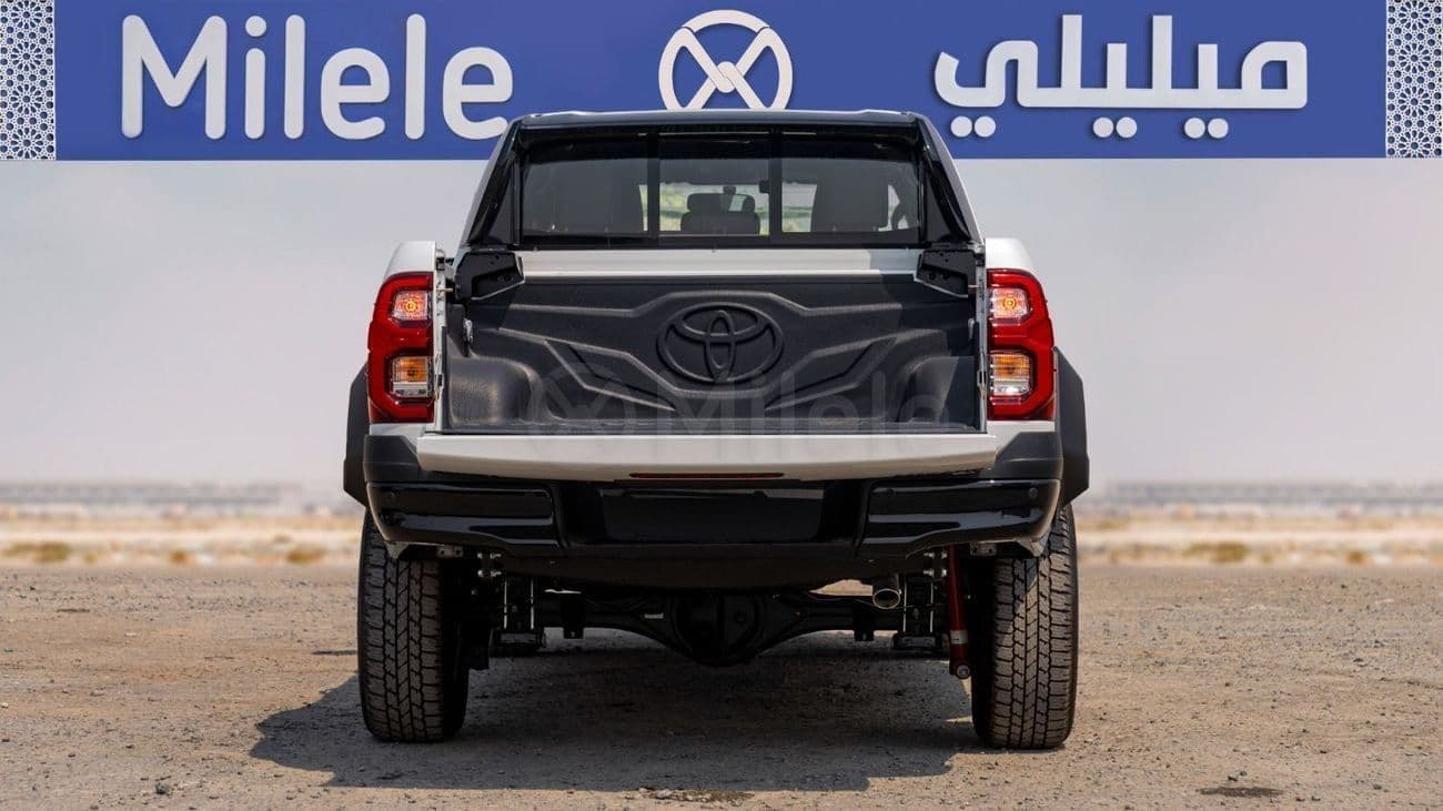 2025 Toyota Hilux GR SPORT thumbnail 10