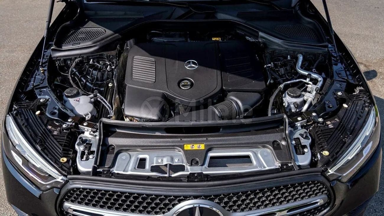 2025 Mercedes Benz GLC200 STANDARD thumbnail 2