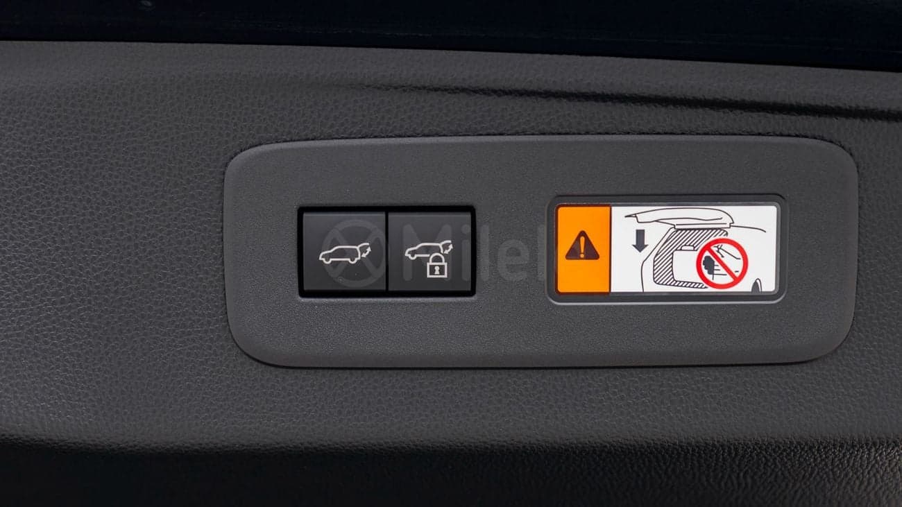2026 Toyota Prado thumbnail 9