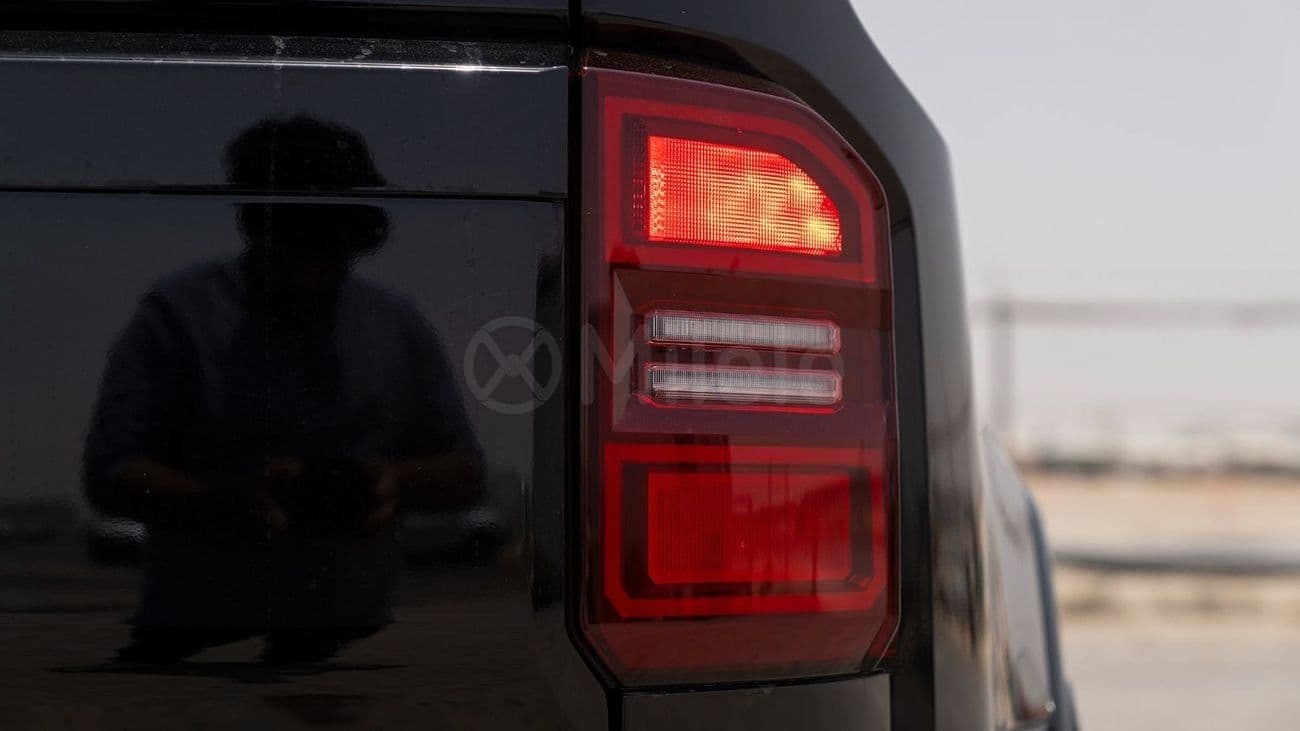 2025 Toyota Prado thumbnail 9