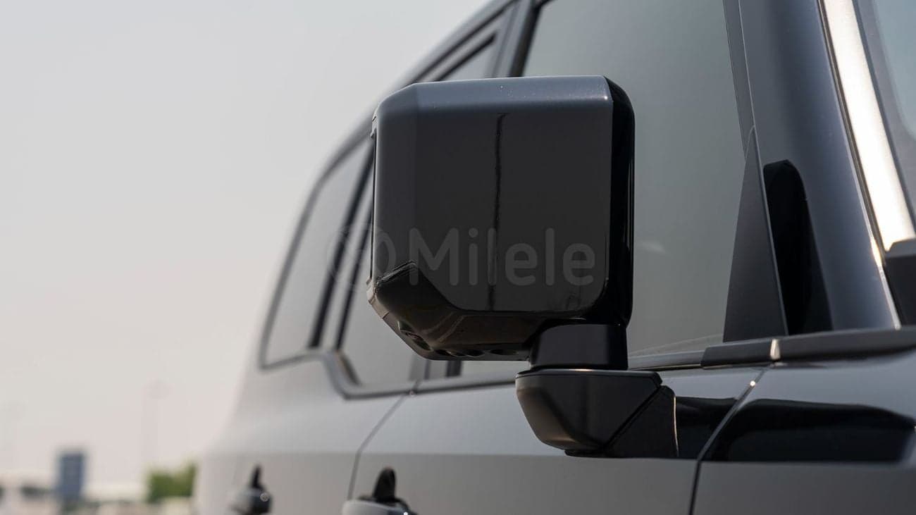 2025 Toyota Prado thumbnail 4