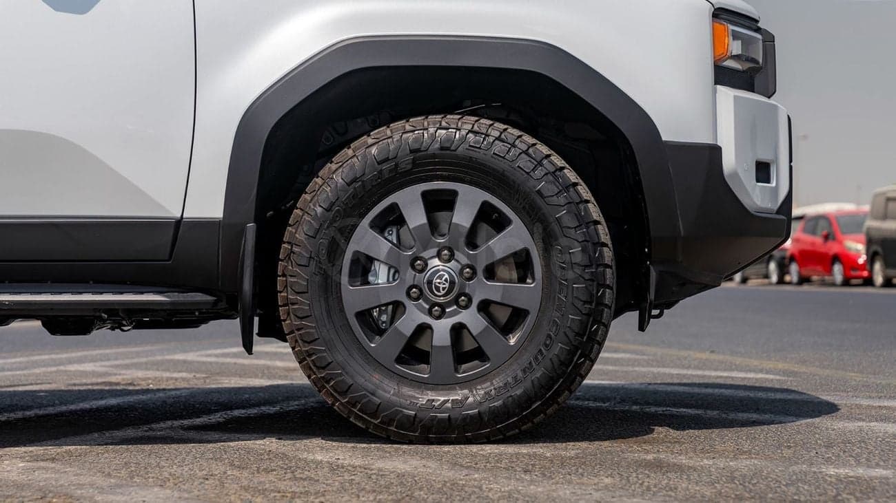 2025 Toyota Prado Adventure thumbnail 7