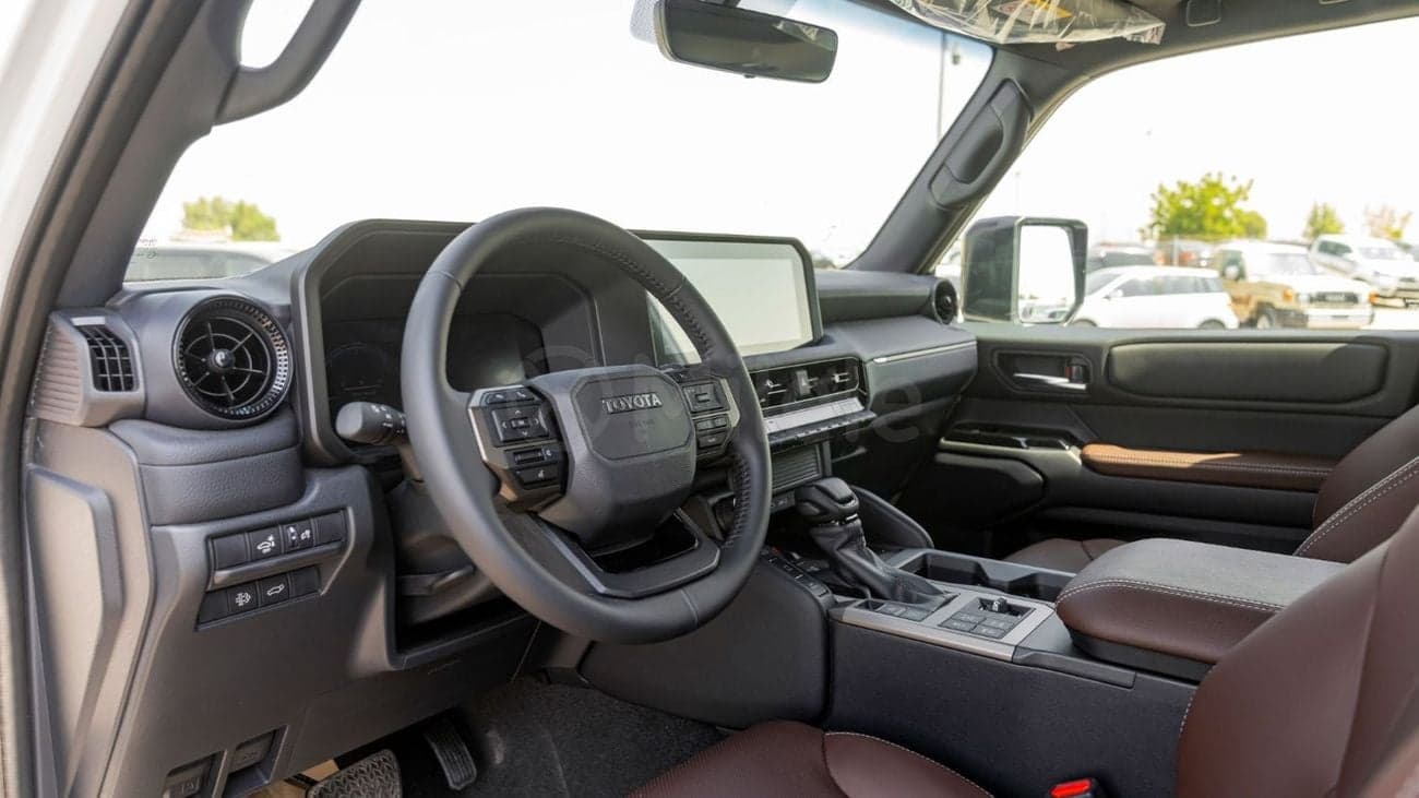 2025 Toyota Prado Adventure thumbnail 9