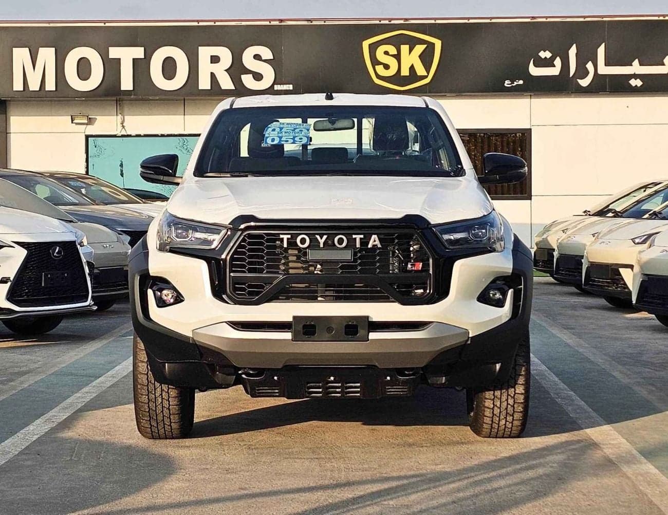 2025 Toyota Hilux GR SPORT thumbnail 2
