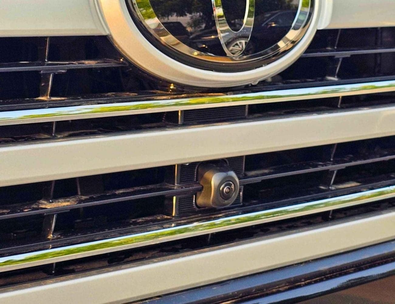 2026 Toyota Land Cruiser VXR thumbnail 8
