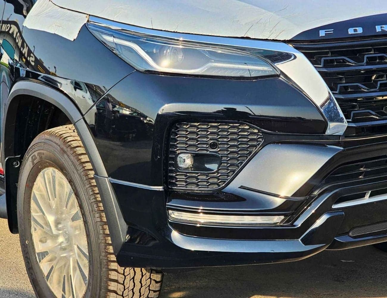 2026 Toyota Fortuner SR5 ADVENTURE thumbnail 9