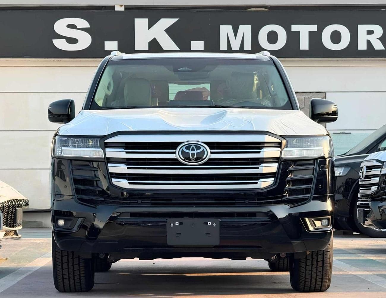 2026 Toyota Land Cruiser GXR thumbnail 2