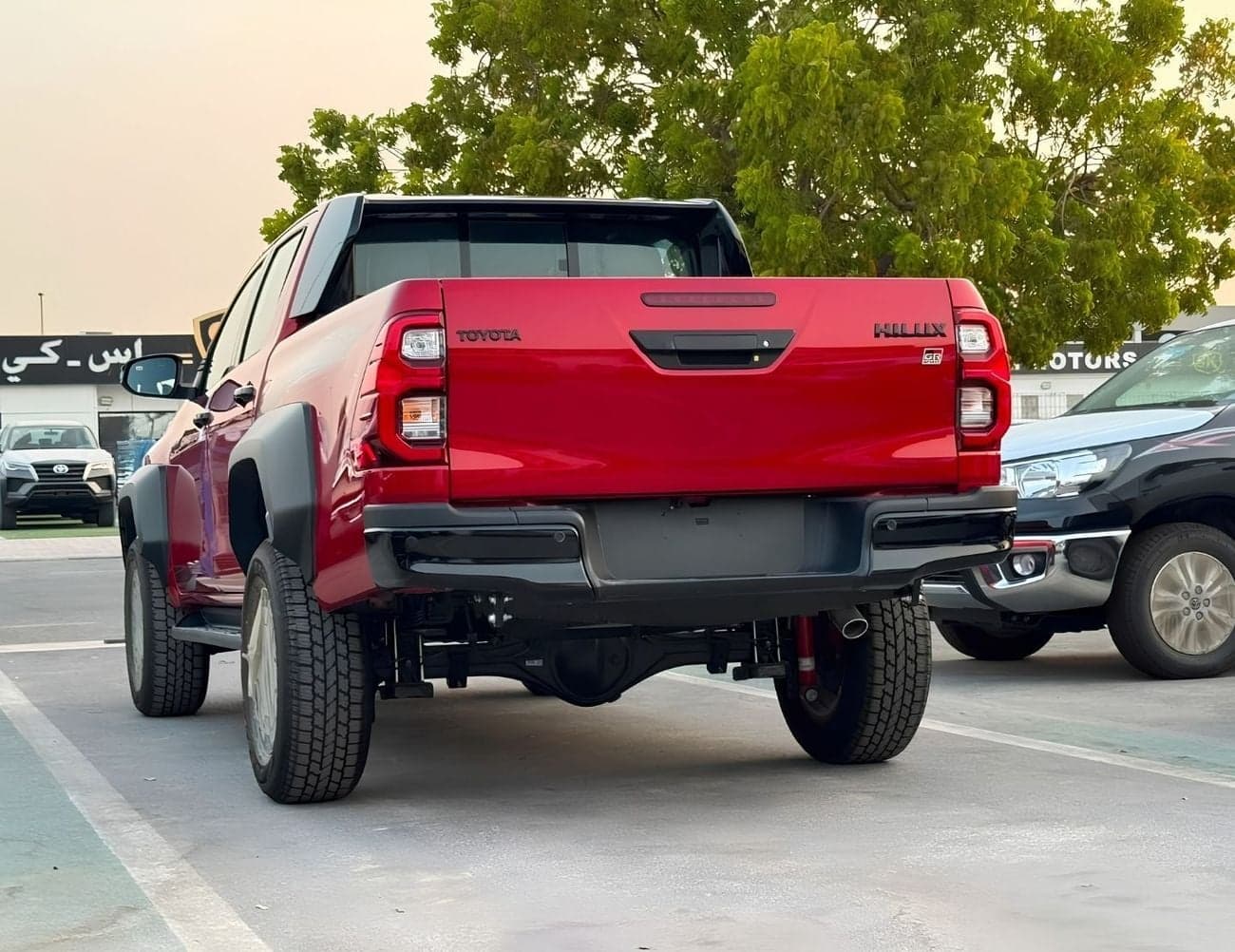 2026 Toyota Hilux GR SPORT thumbnail 3