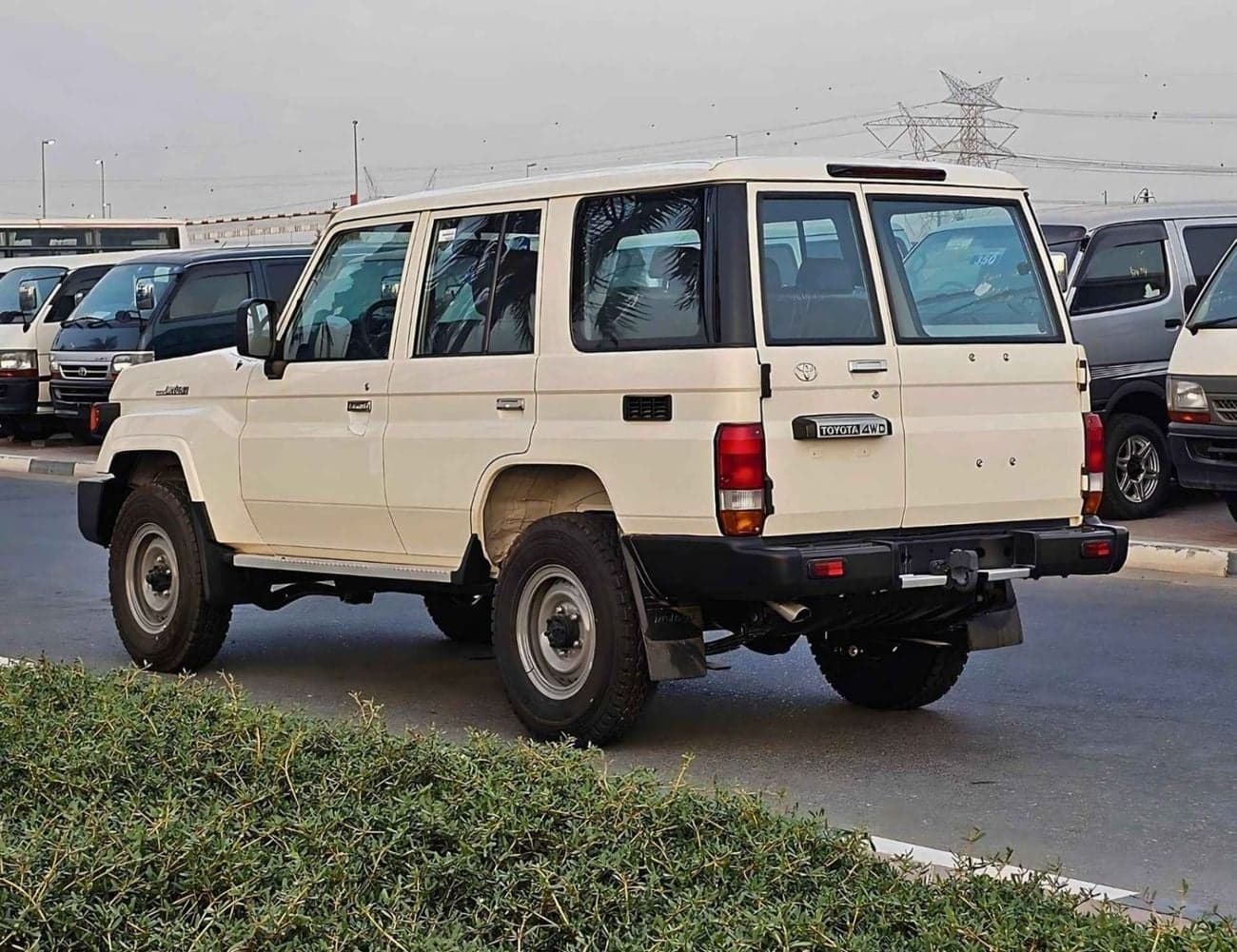 2026 Toyota Land Cruiser 70 LC 78 HARDTOP 4.0L MT thumbnail 4
