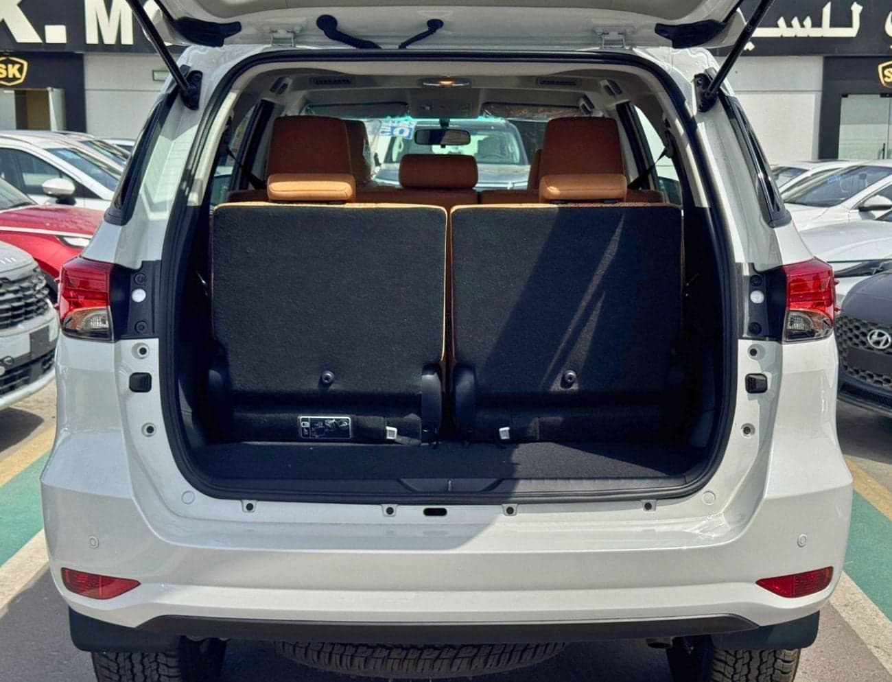 2026 Toyota Fortuner EXR thumbnail 4
