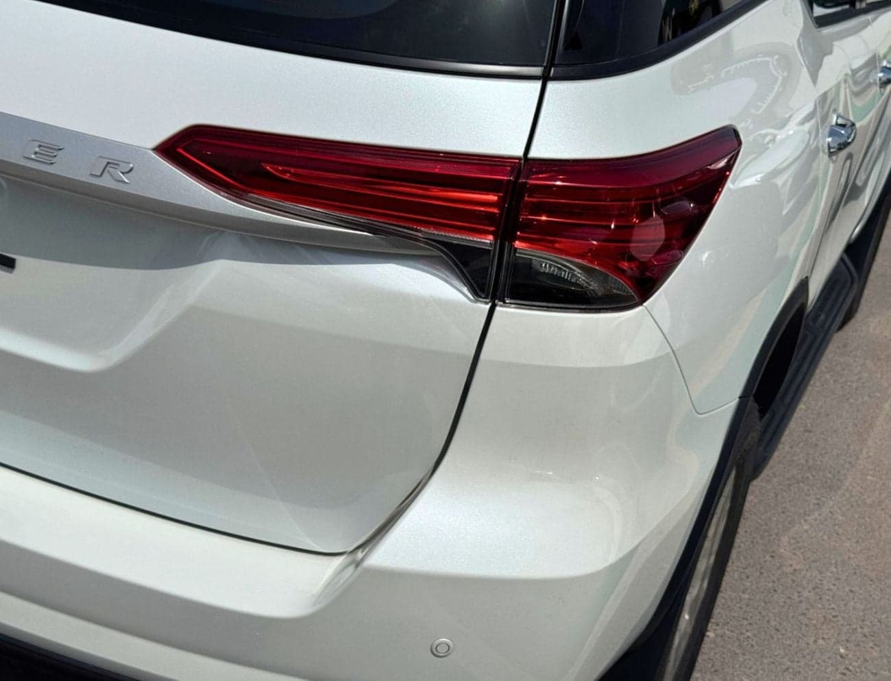 2026 Toyota Fortuner EXR thumbnail 6