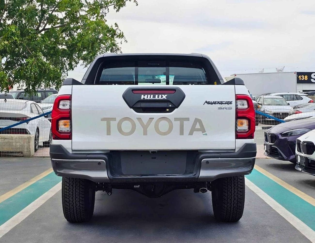 2026 Toyota Hilux ADVENTURE thumbnail 4