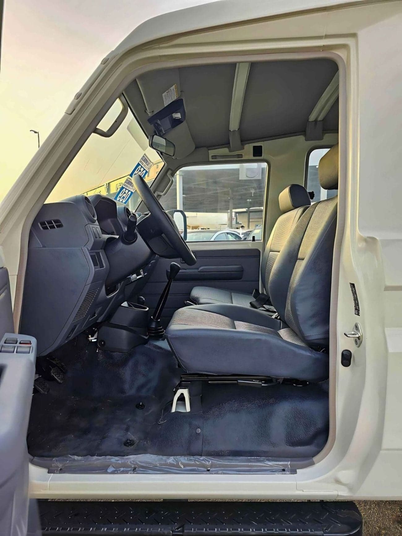 2026 Toyota Land Cruiser 70 LC 78 HARDTOP 4.0L MT thumbnail 7