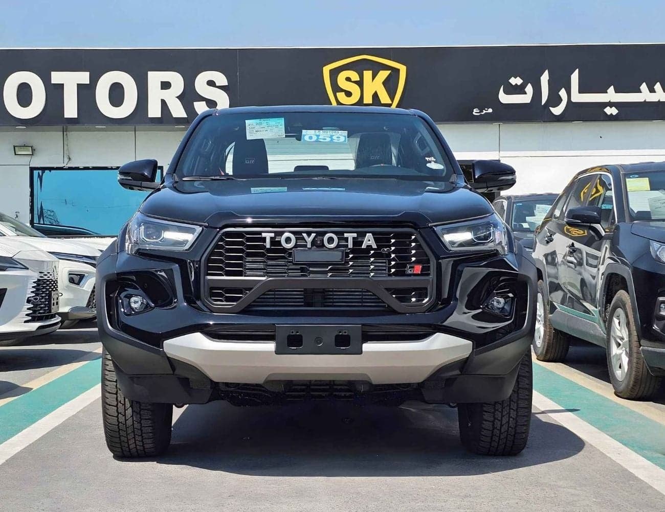 2025 Toyota Hilux GR SPORT thumbnail 2