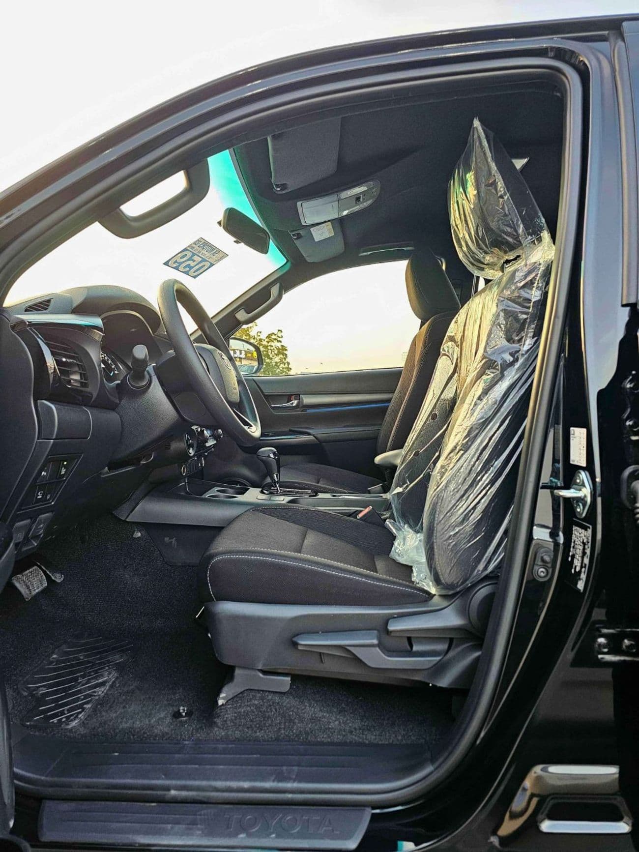 2026 Toyota Hilux ADVENTURE thumbnail 8